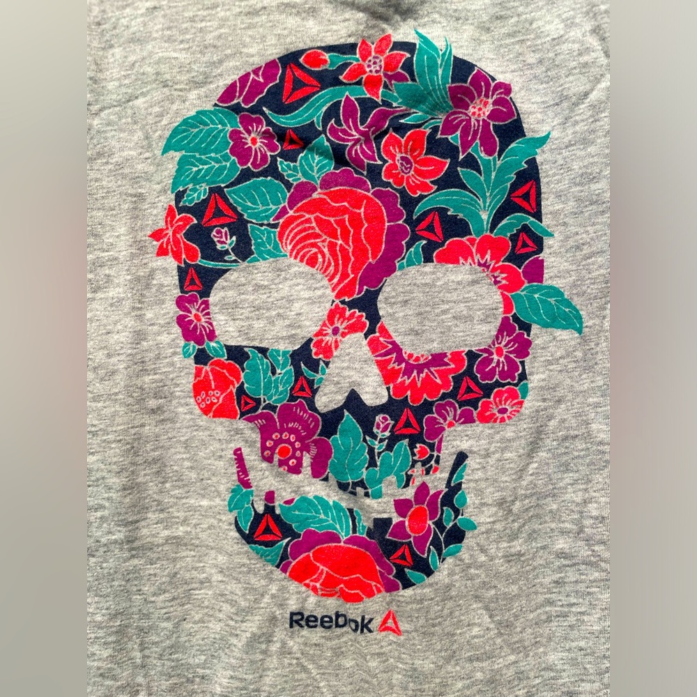 Reebok t-shirt